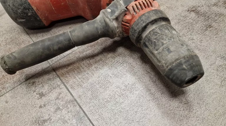 MŁOT UDAROWY HILTI TE 70 AVR 11,5J 1800W
