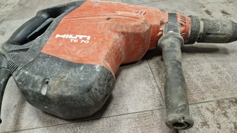 MŁOT UDAROWY HILTI TE 70 AVR 11,5J 1800W