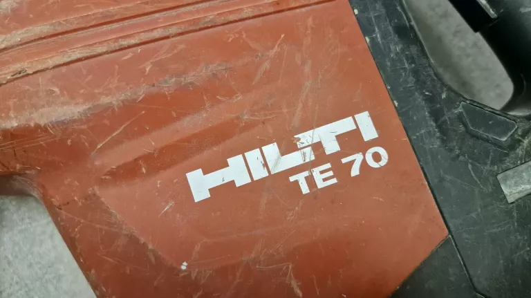MŁOT UDAROWY HILTI TE 70 AVR 11,5J 1800W