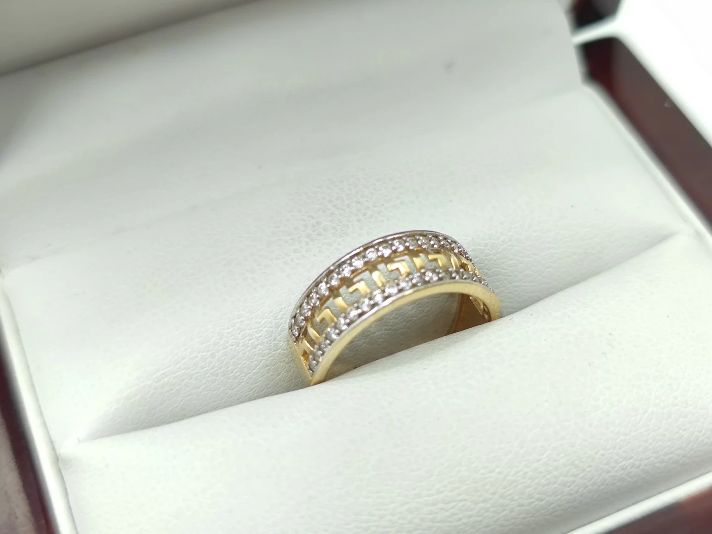 zloty-pierscionek-z-cyrkoniami-252g-pr585-r13-stan-powystawowy