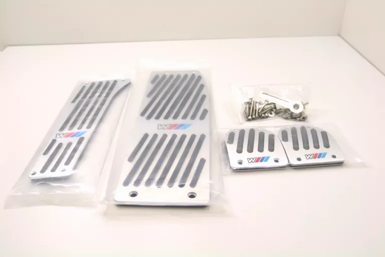 NAKŁADKI NA PEDAŁY SAMOCHODOWE BMW MPOWER