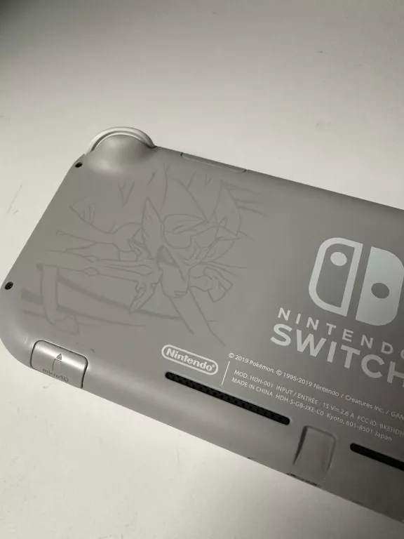 Nintendo Switch Lite (Zacian and Zamazenta)