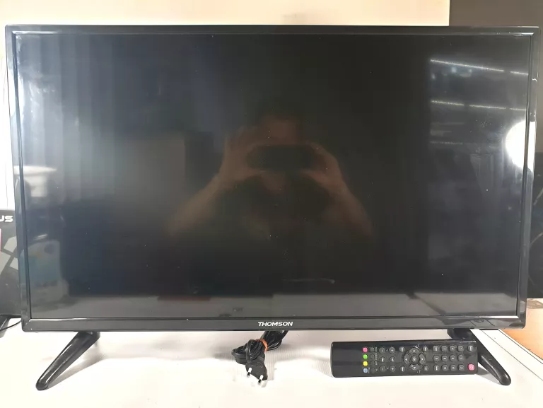 TELEWIZOR THOMPSON 32HC3101/PILOT
