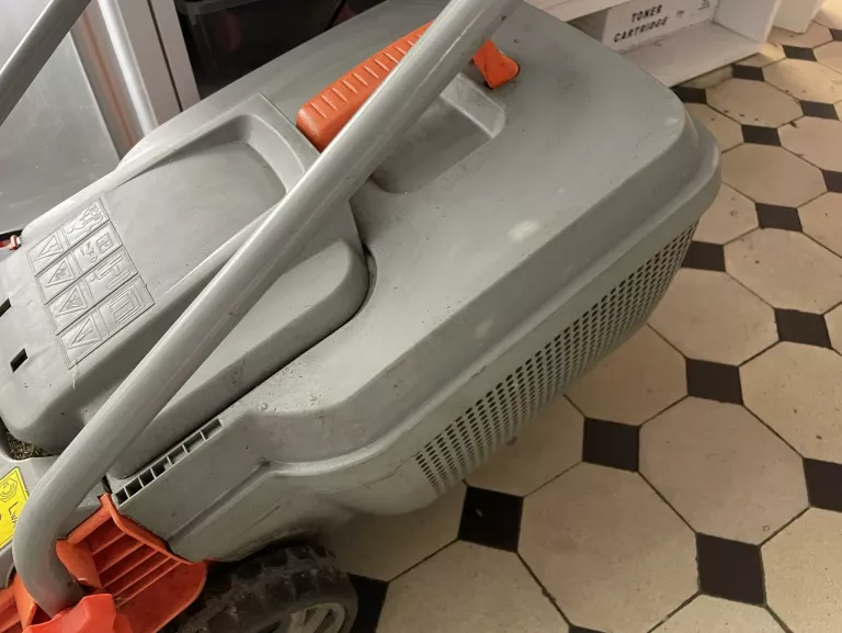 harder-kosiarka-elektryczna-1200-w-marka-harder