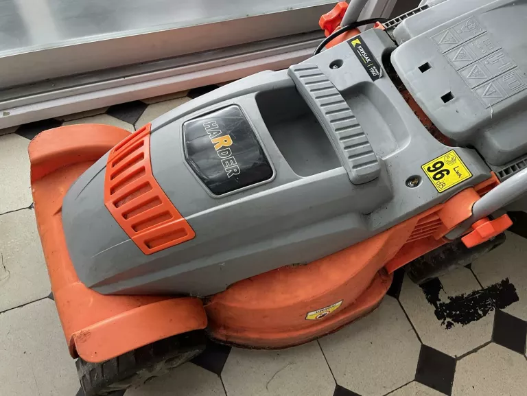 harder-kosiarka-elektryczna-1200-w-moc-silnika-1200