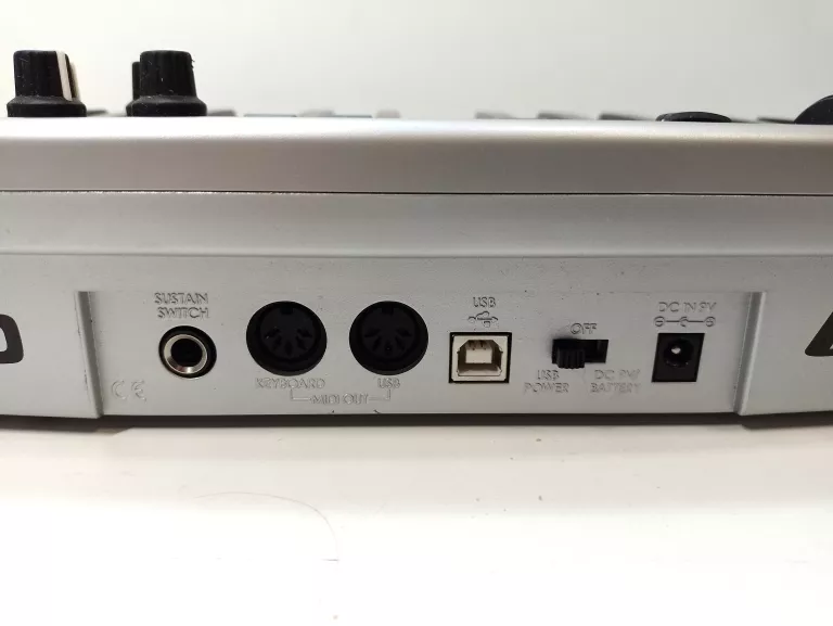 KONTROLER MIDI M-AUDIO OXYGEN 8 V2
