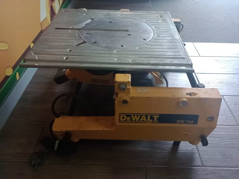 PIŁA STOŁOWA DEWALT DW742 2850RPM