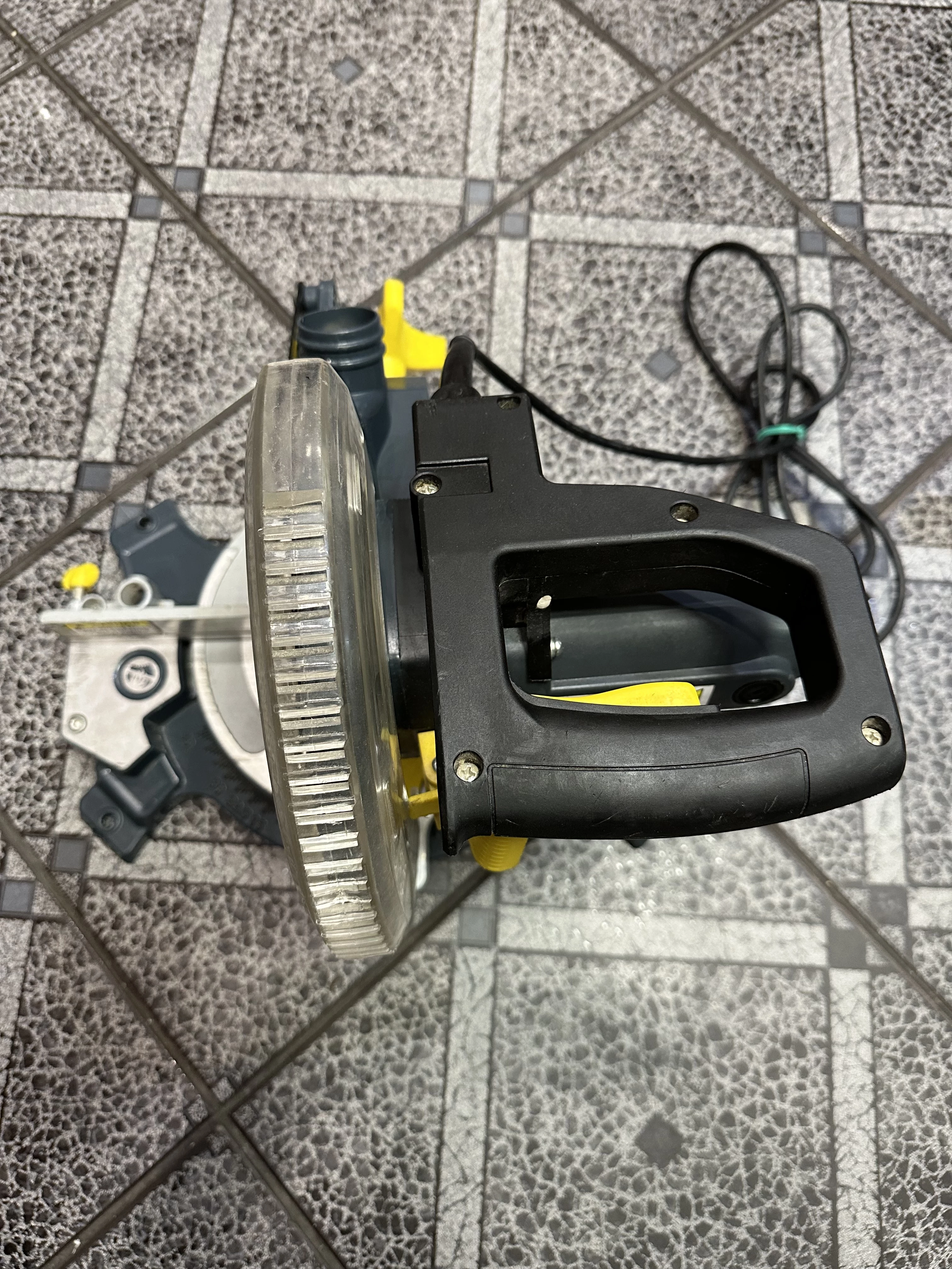 pila-ukosnica-z-przesuwem-nutool-nms1200-stan-uzywany