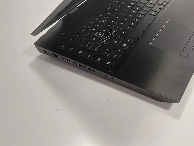LAPTOP HP OMEN 17-CB1016NW I5 RTX 2060 16/512GB