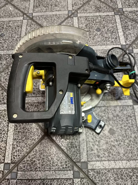 PIŁA UKOŚNICA Z PRZESUWEM NUTOOL NMS1200