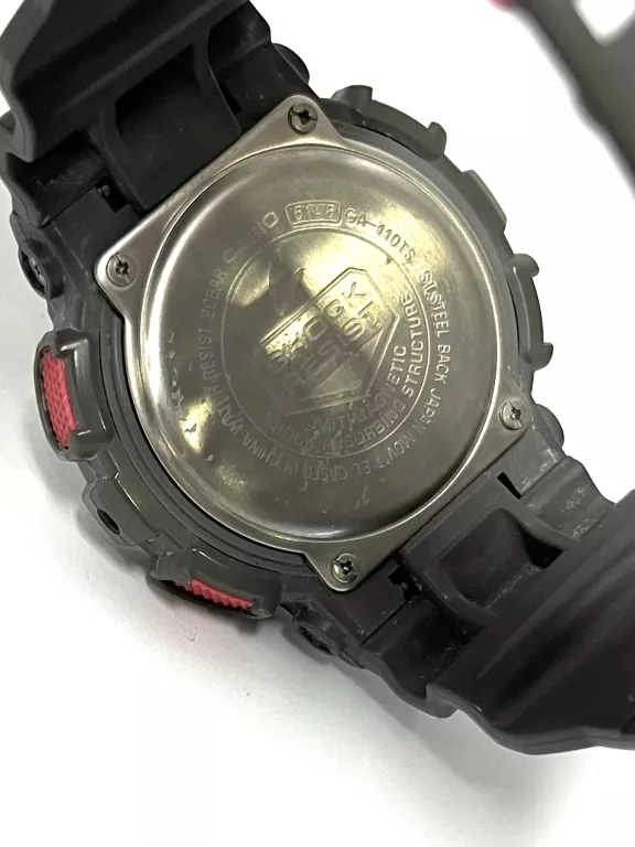 zegarek-casio-g-shock-ga-110ts-stan-uszkodzony