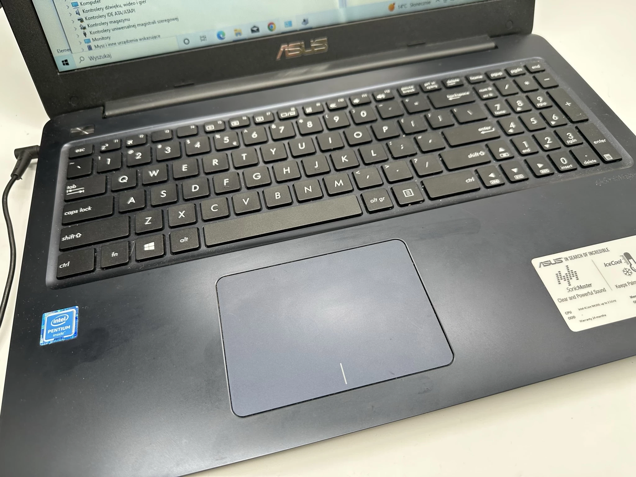 laptop-asus-e502n-128ssd-4-ram-pentium-11ghz-15-kod-producenta-e502n