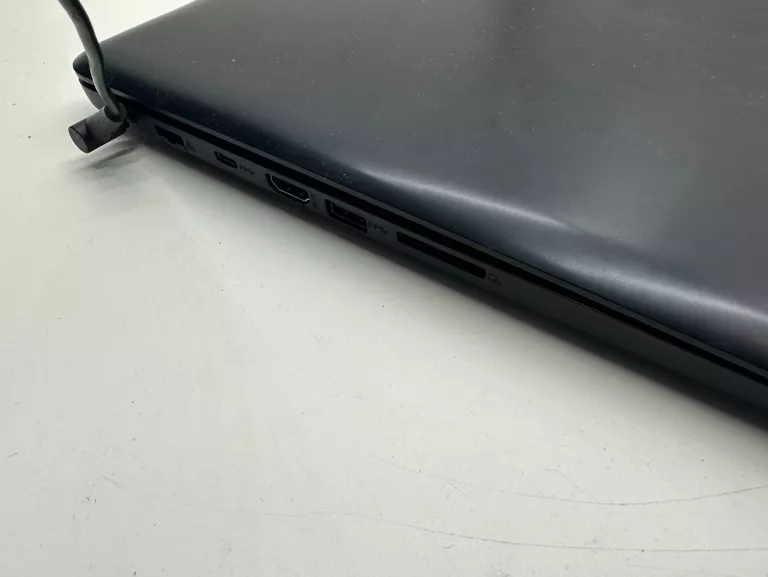 laptop-asus-e502n-128ssd-4-ram-pentium-11ghz-15-przekatna-ekranu-156