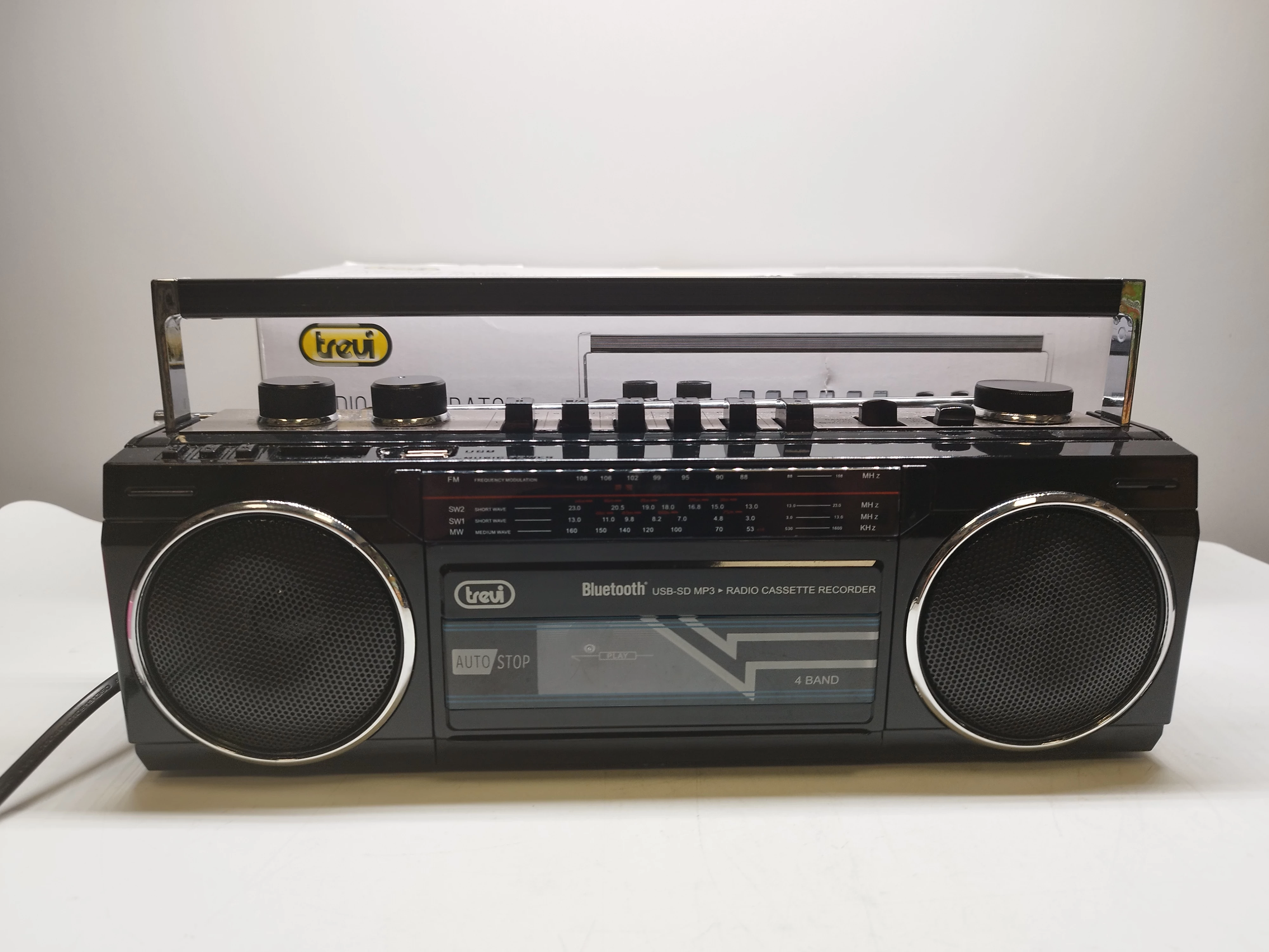 radiomagnetofon-trevi-rr501-bluetoothusbsdmp3-kod-producenta-rr501