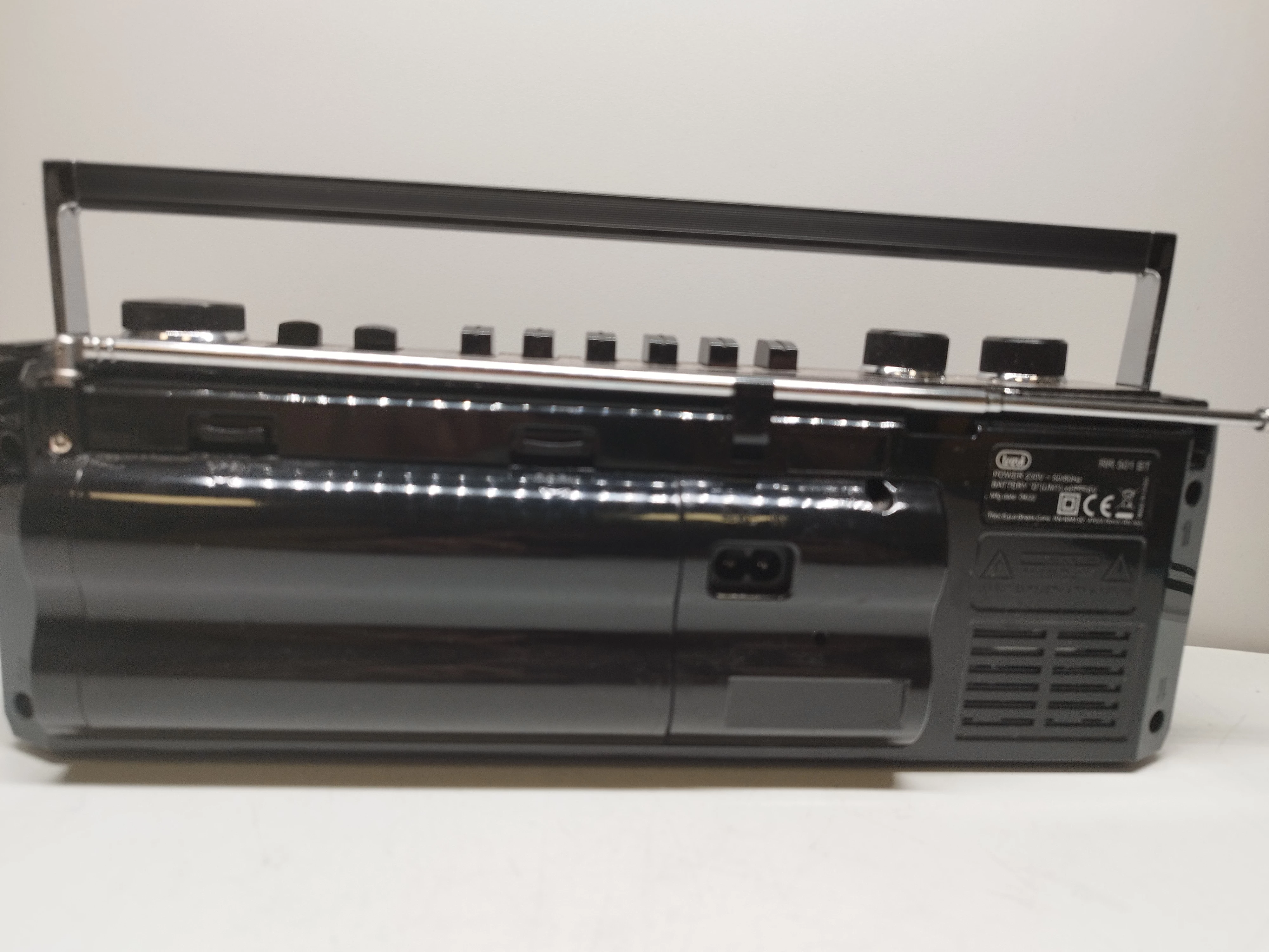 radiomagnetofon-trevi-rr501-bluetoothusbsdmp3-stan-uzywany