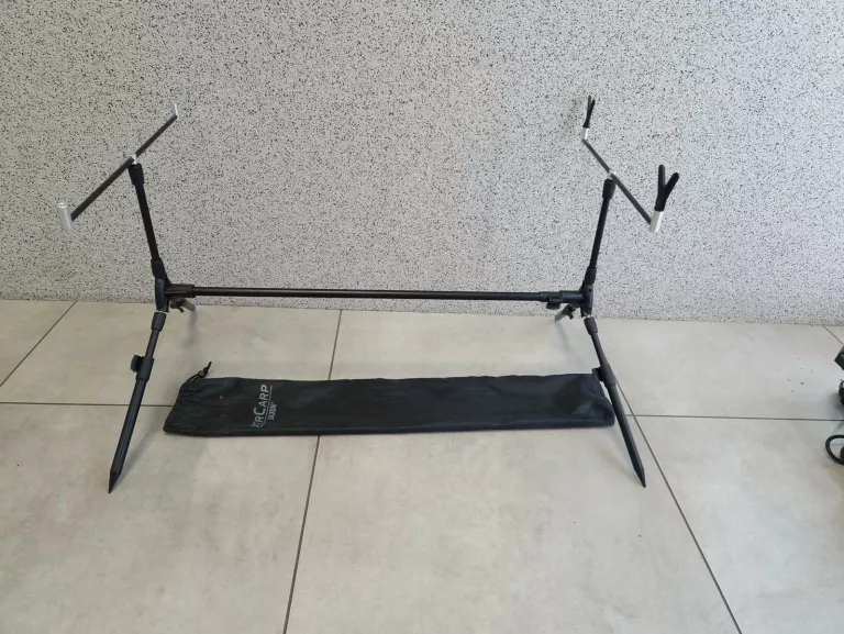 stanowisko-karpiowe-stojak-2-wedki-jaxon-srodmiejska-22a-jarocin