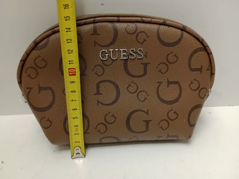 3-mala-kosmetyczka-guess-marka-guess