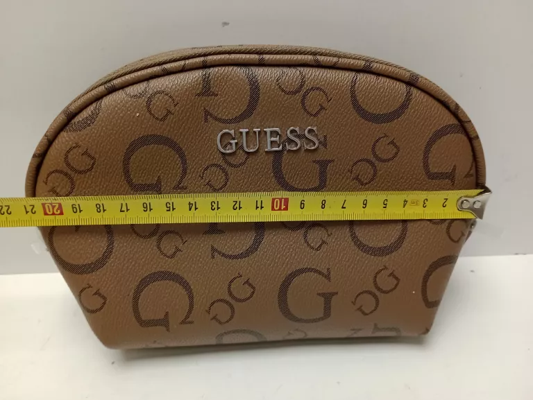 3-mala-kosmetyczka-guess-ean-gtin-1000000017168