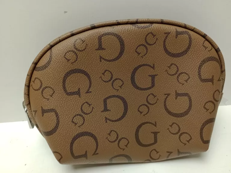 3-mala-kosmetyczka-guess-model-1000000017168