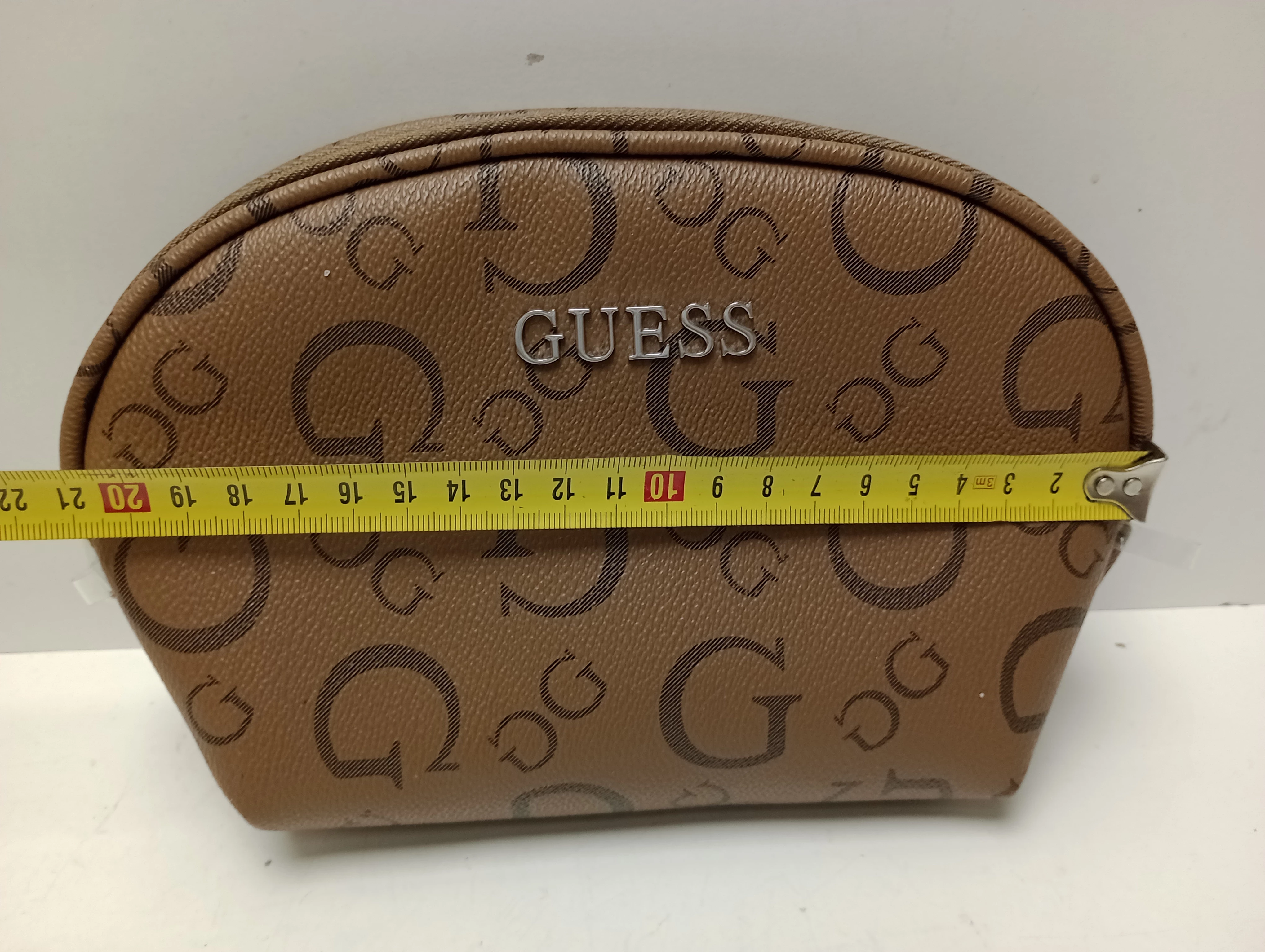 3-mala-kosmetyczka-guess-ean-gtin-1000000017168