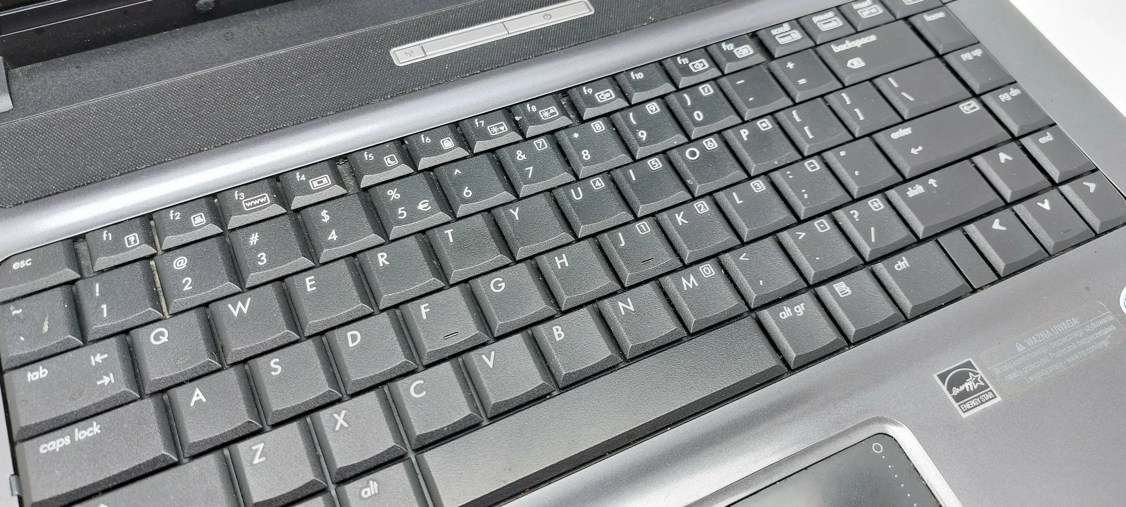 laptop-hp-550-przekatna-ekranu-154