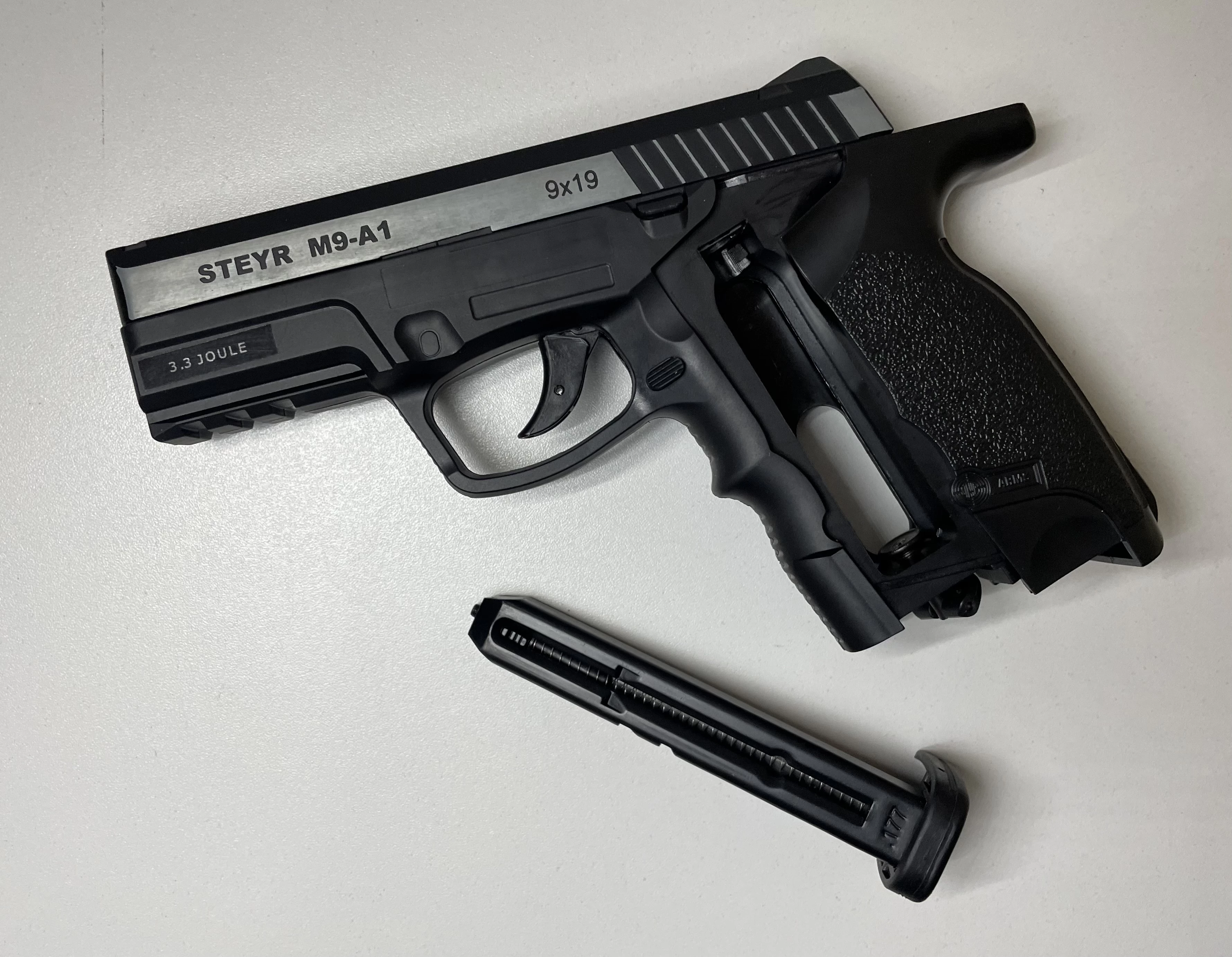 wiatrowka-steyr-m9-a1-dual-tone-metal-45mmopis-kod-producenta-16553