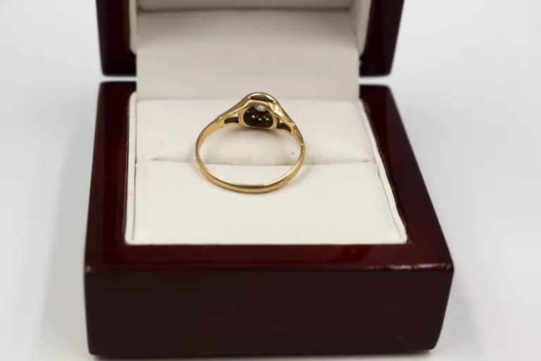 promocja-ladny-zloty-pierscionek-z-cyrkonia-marka-inna-marka