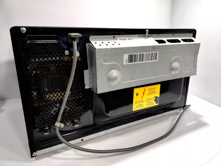 kuchenka-mikrofalowa-samsung-mg28f303tfk-900w-kolor-dominujacy-czarny