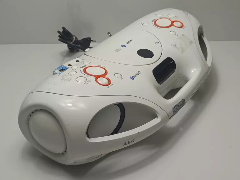 RADIOODTWARZACZ AEG SR 4371 BIAŁY