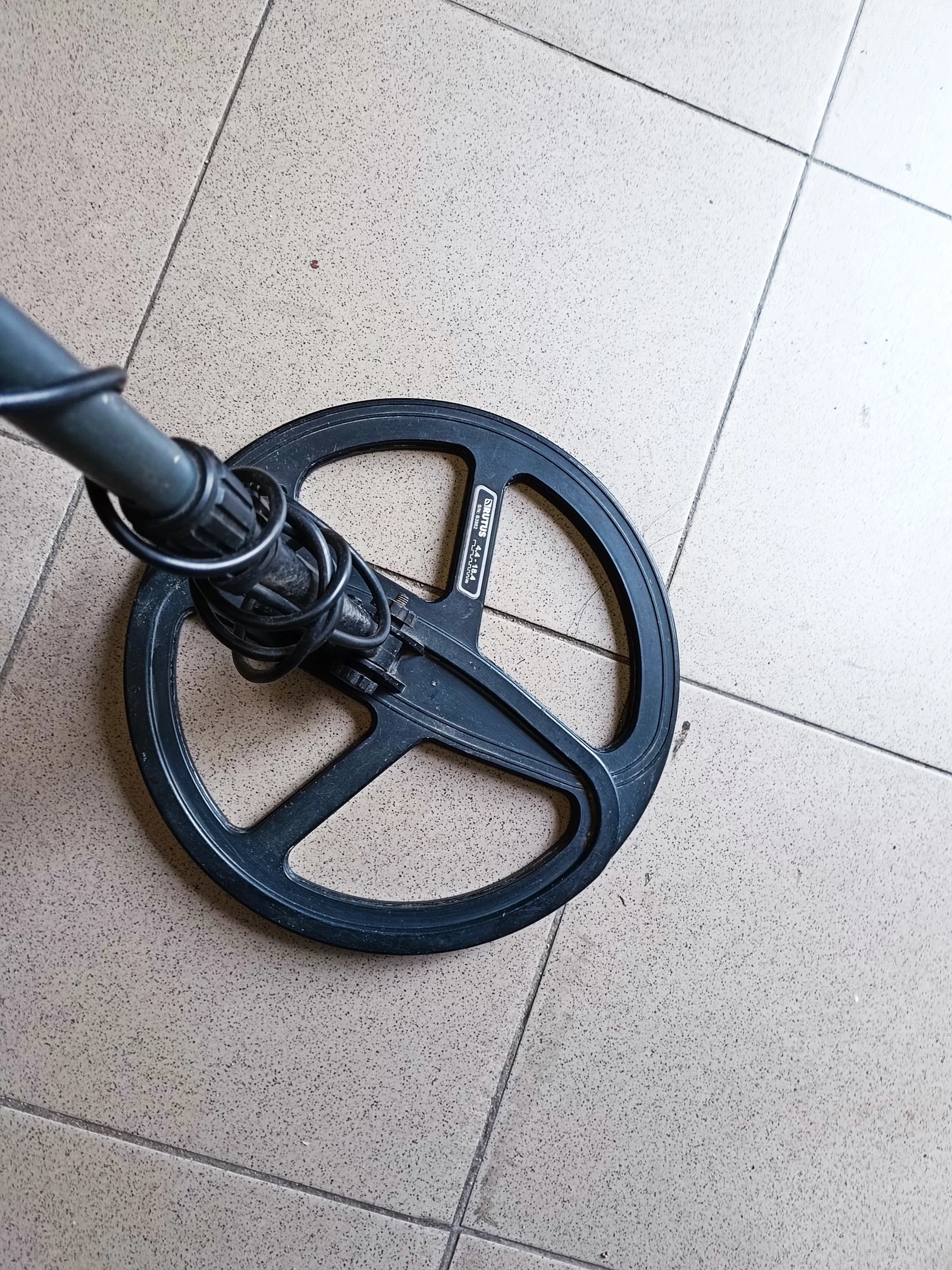 detektor-wykrywacz-rutus-ultima-28dd-model-ultima-28dd