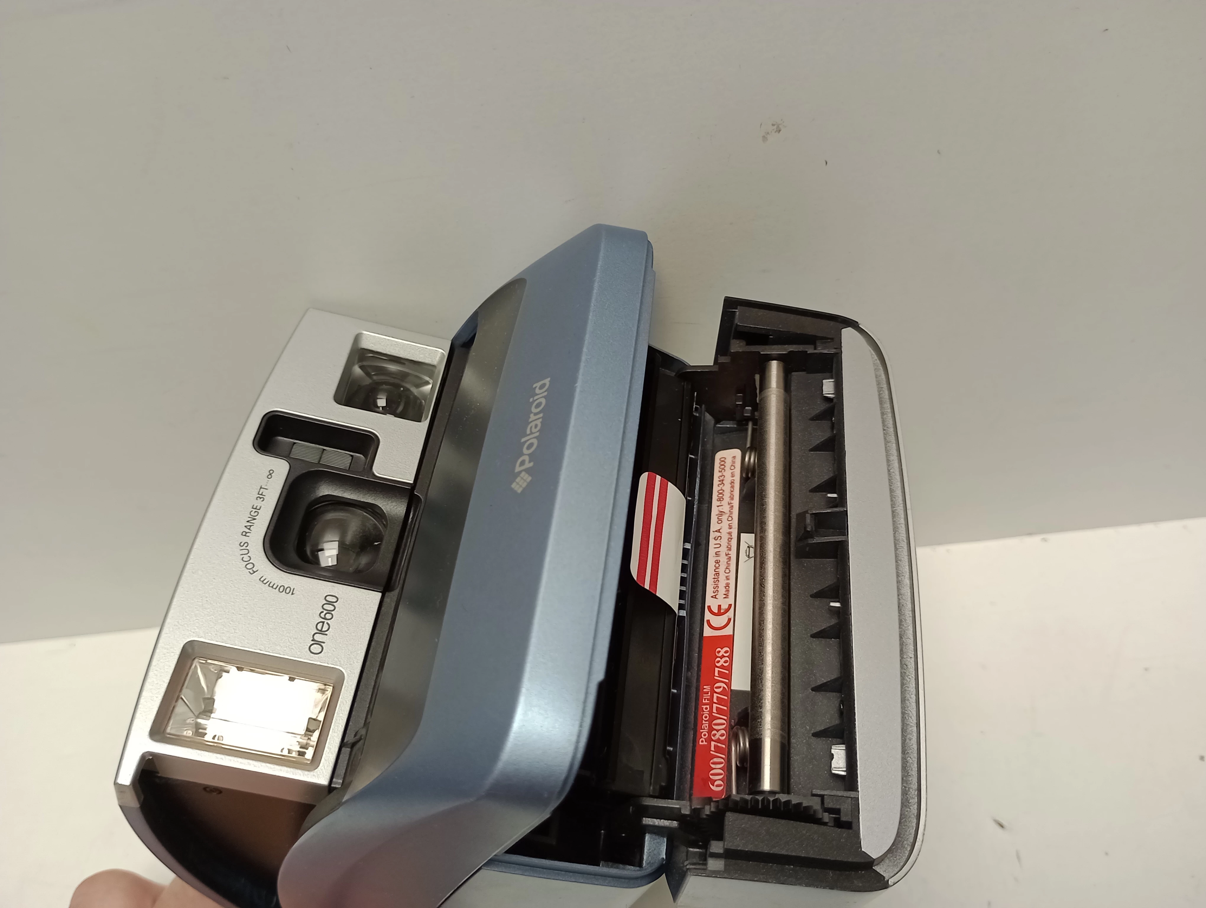 aparat-natychmiastowy-polaroid-one600-model-one600-ultra