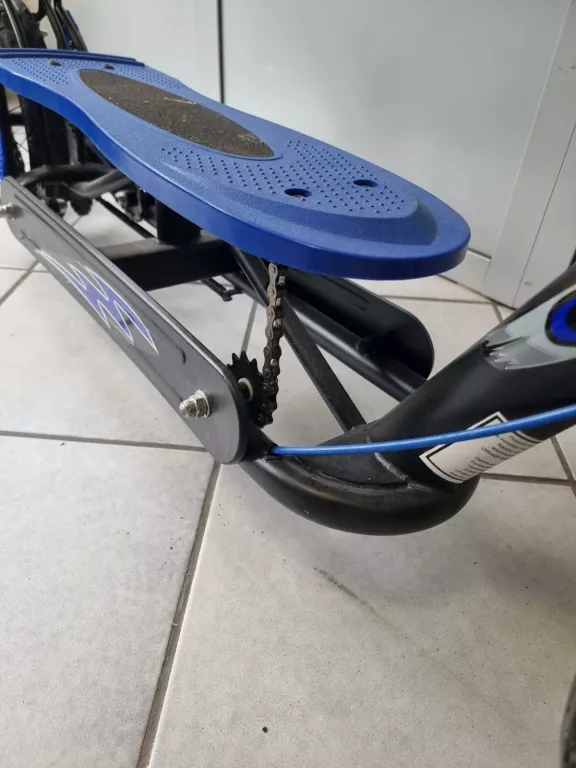 hulajnoga-surfstep-z-napedem-lancuchowym-liczba-kol-2