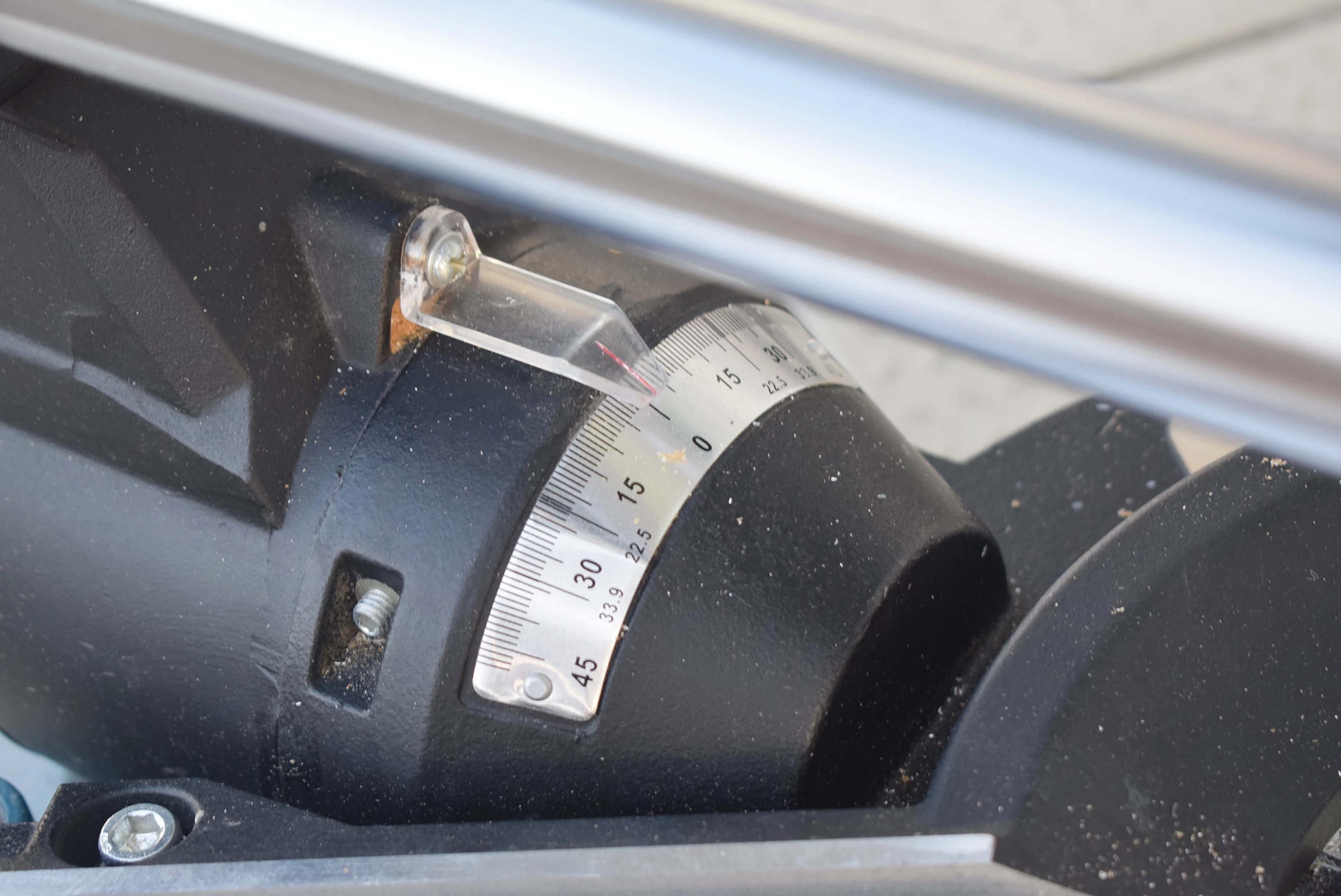 ukosnica-z-posuwem-erbauer-1800-w-305-mm-ean-gtin-3663602797326