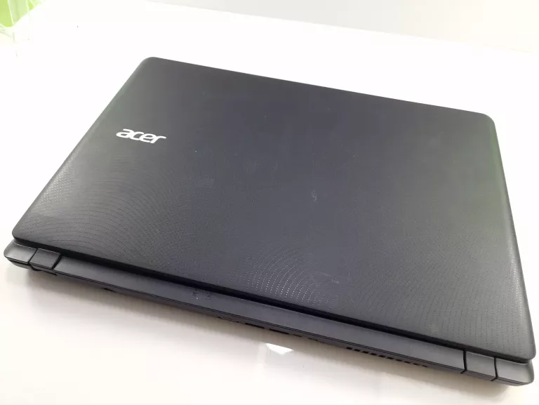 ACER EXTENSA 2540 I5/4GB/15'6/WIN10