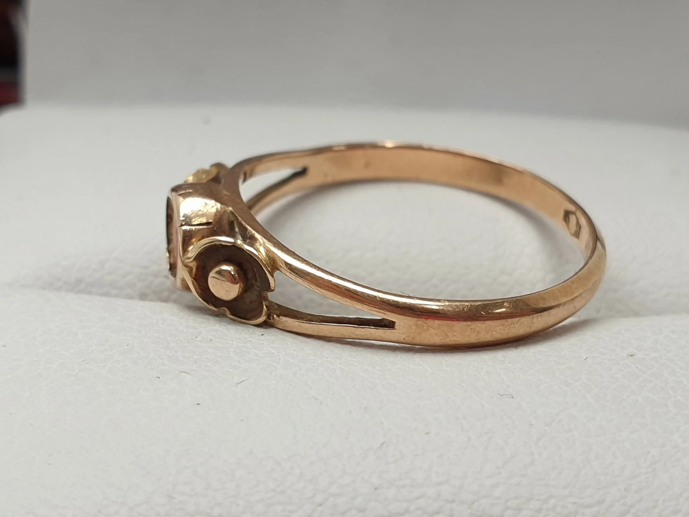 zloty-pierscionek-z-koralem-pr585-w148g-r14-marka-inna-marka