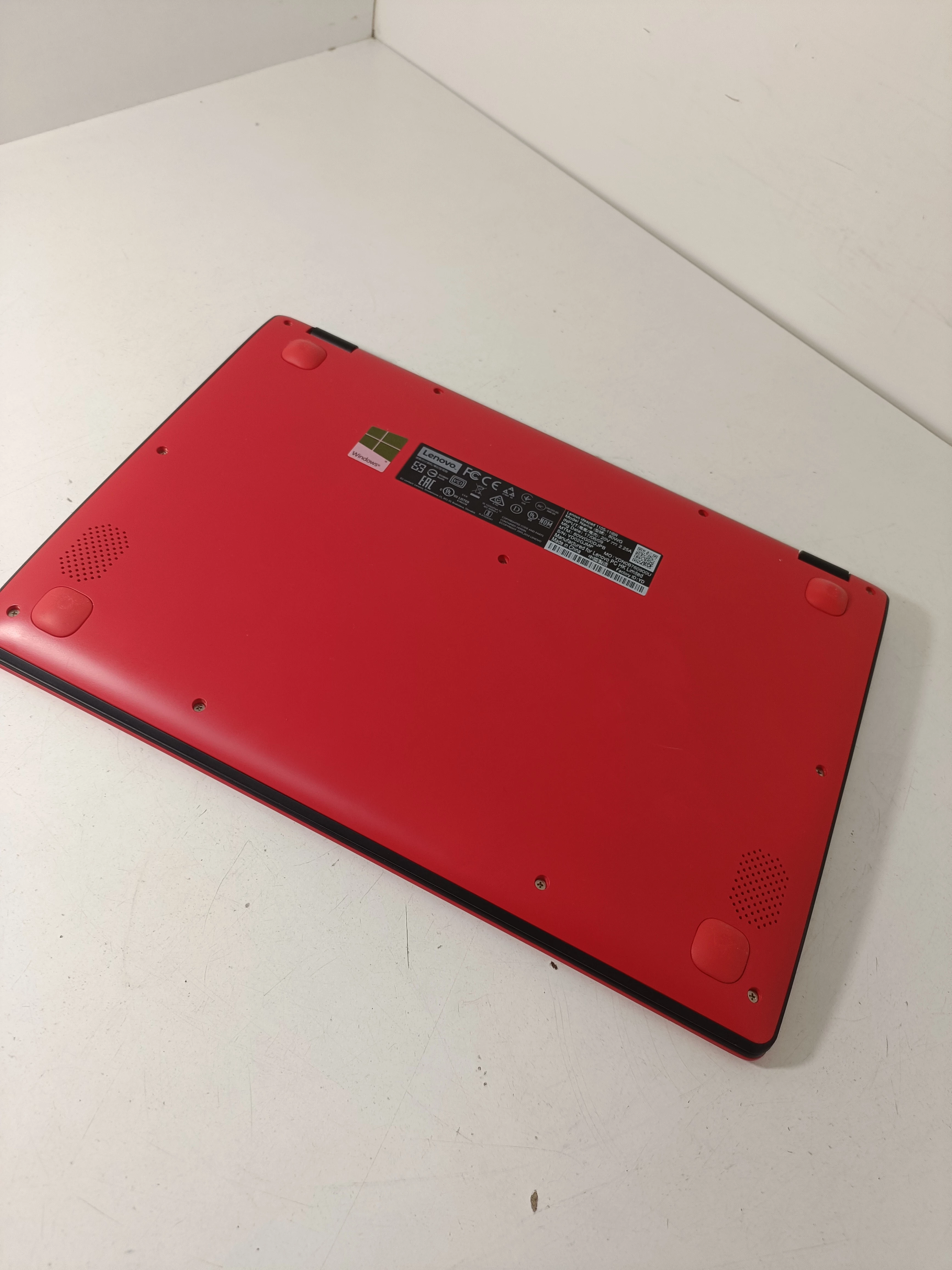 laptop-netbook-lenovo-110-s-232-gb-seria-procesora-intel-pentium-quad-core