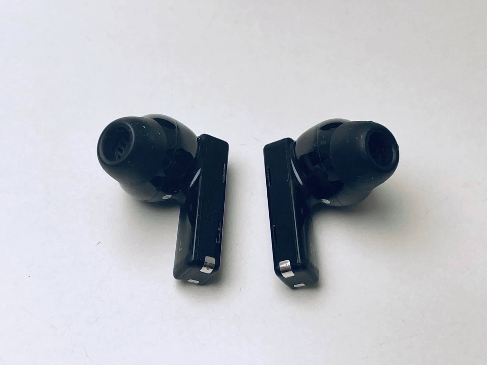 sluchawki-huawei-freebuds-pro-kolor-dominujacy-129357-3