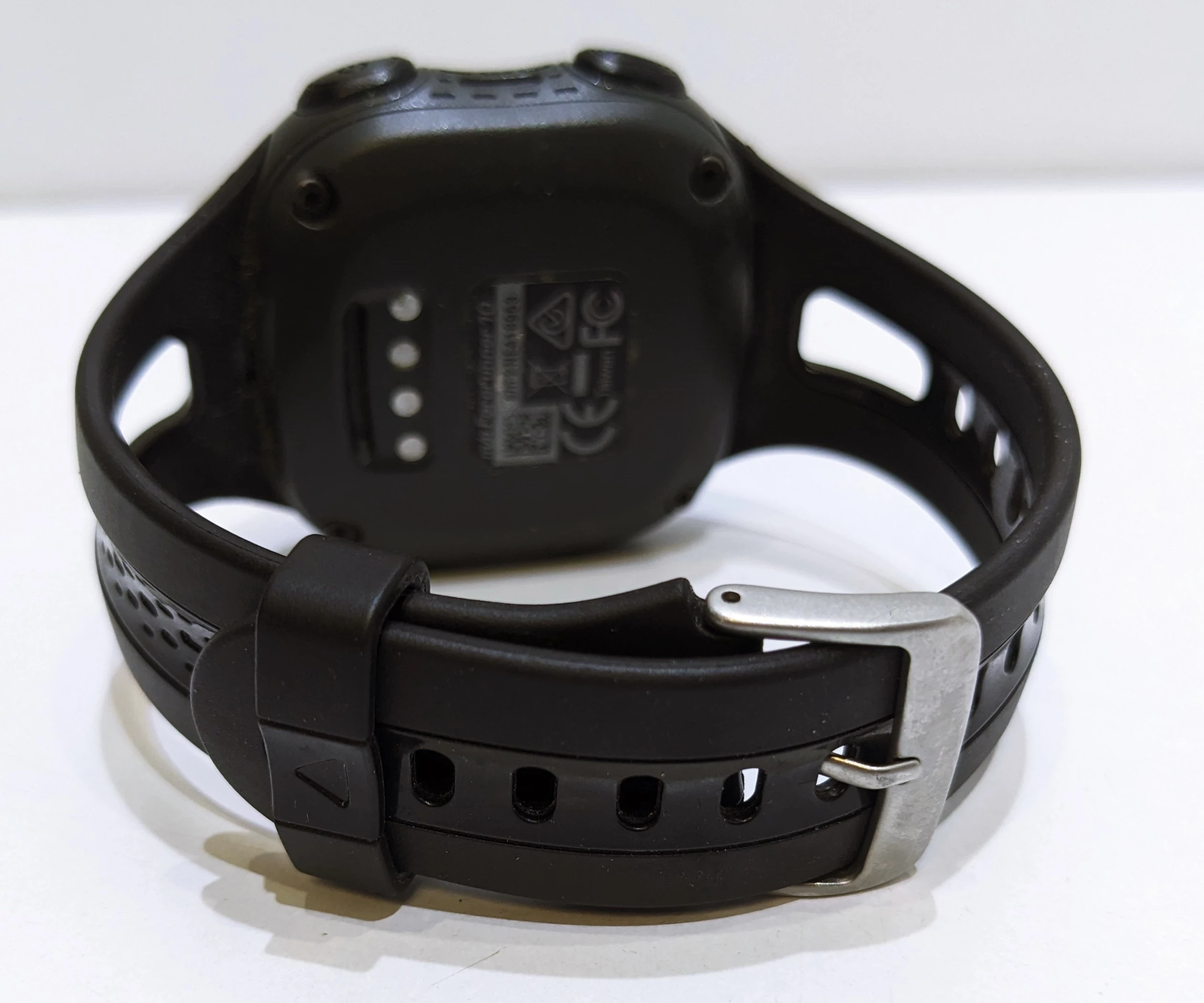 zegarek-garmin-forerunner-10-opis-kolor-szary