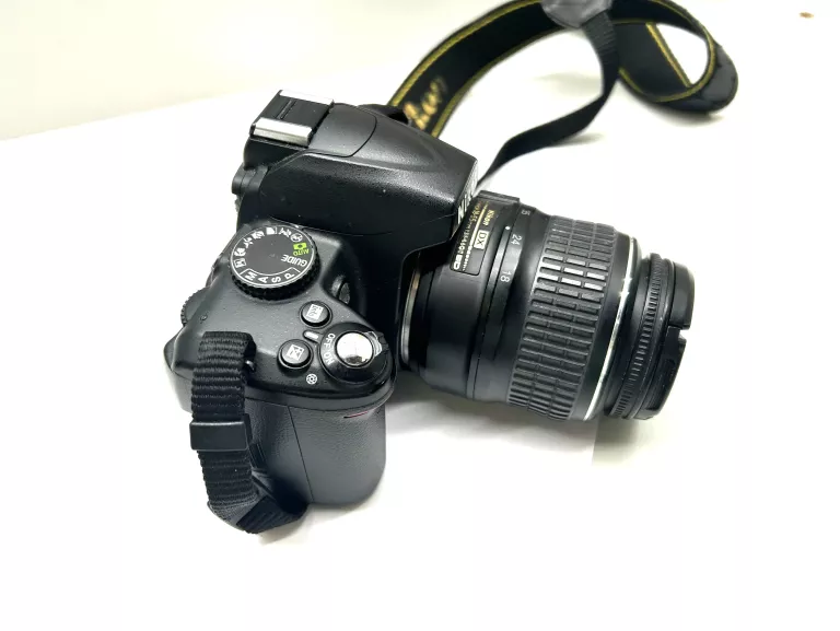 NIKON D3000 + OBIEKTYW