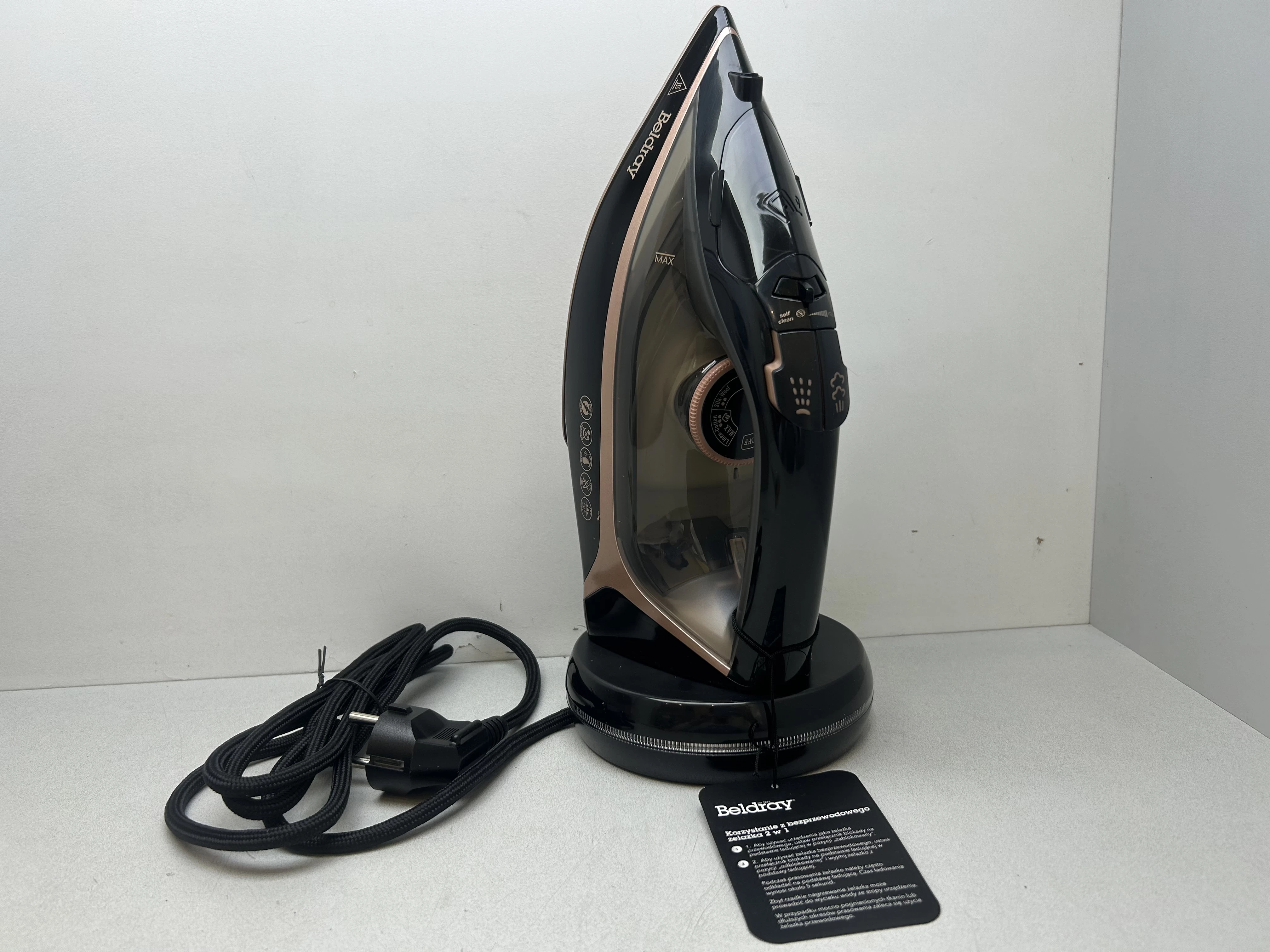 beldray-zelazko-bezprzewodowe-bel0987rg-2600-w-stan-powystawowy