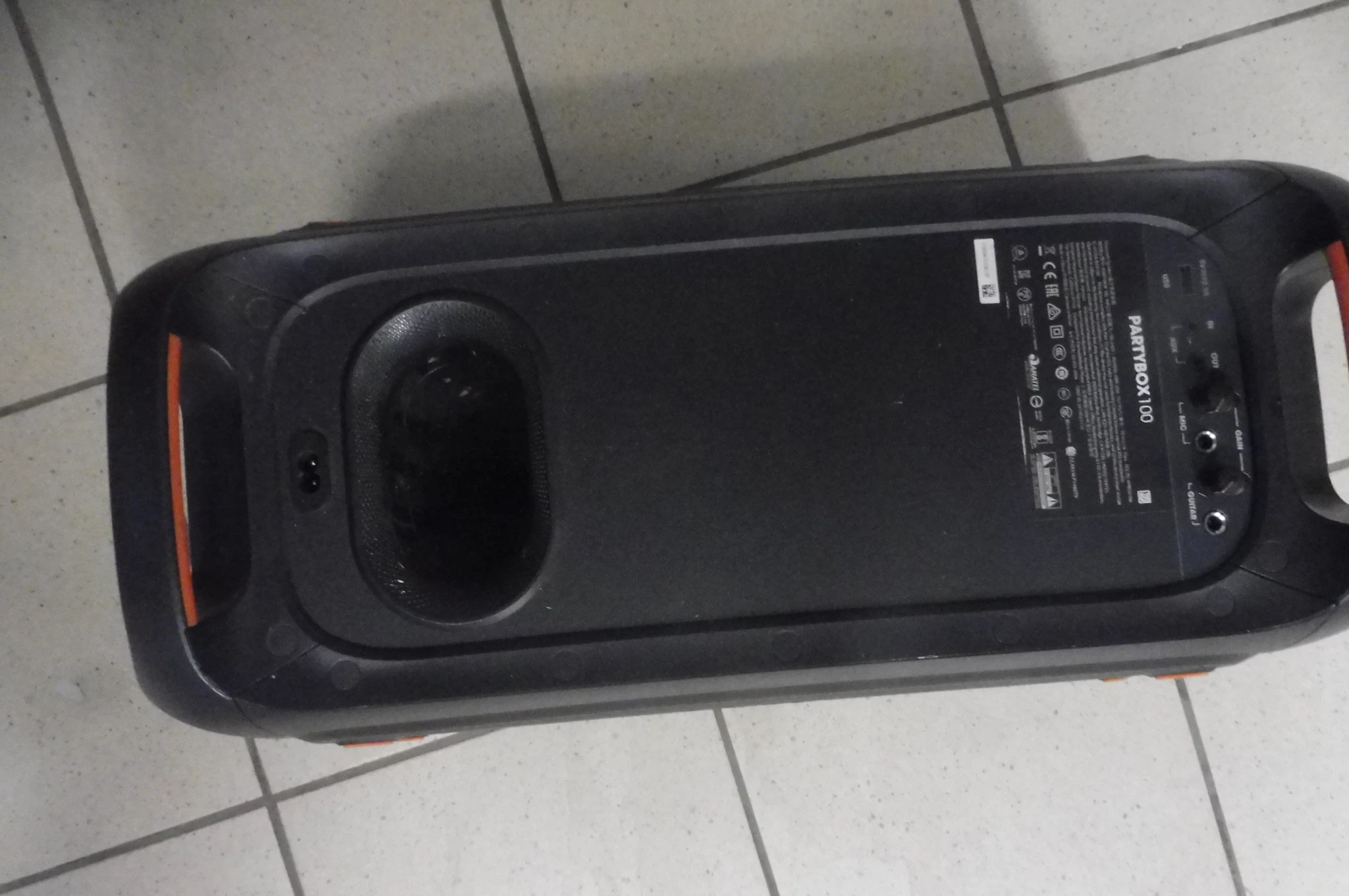 glosnik-bt-jbl-partybox-100-kod-producenta-jblpartybox110eu