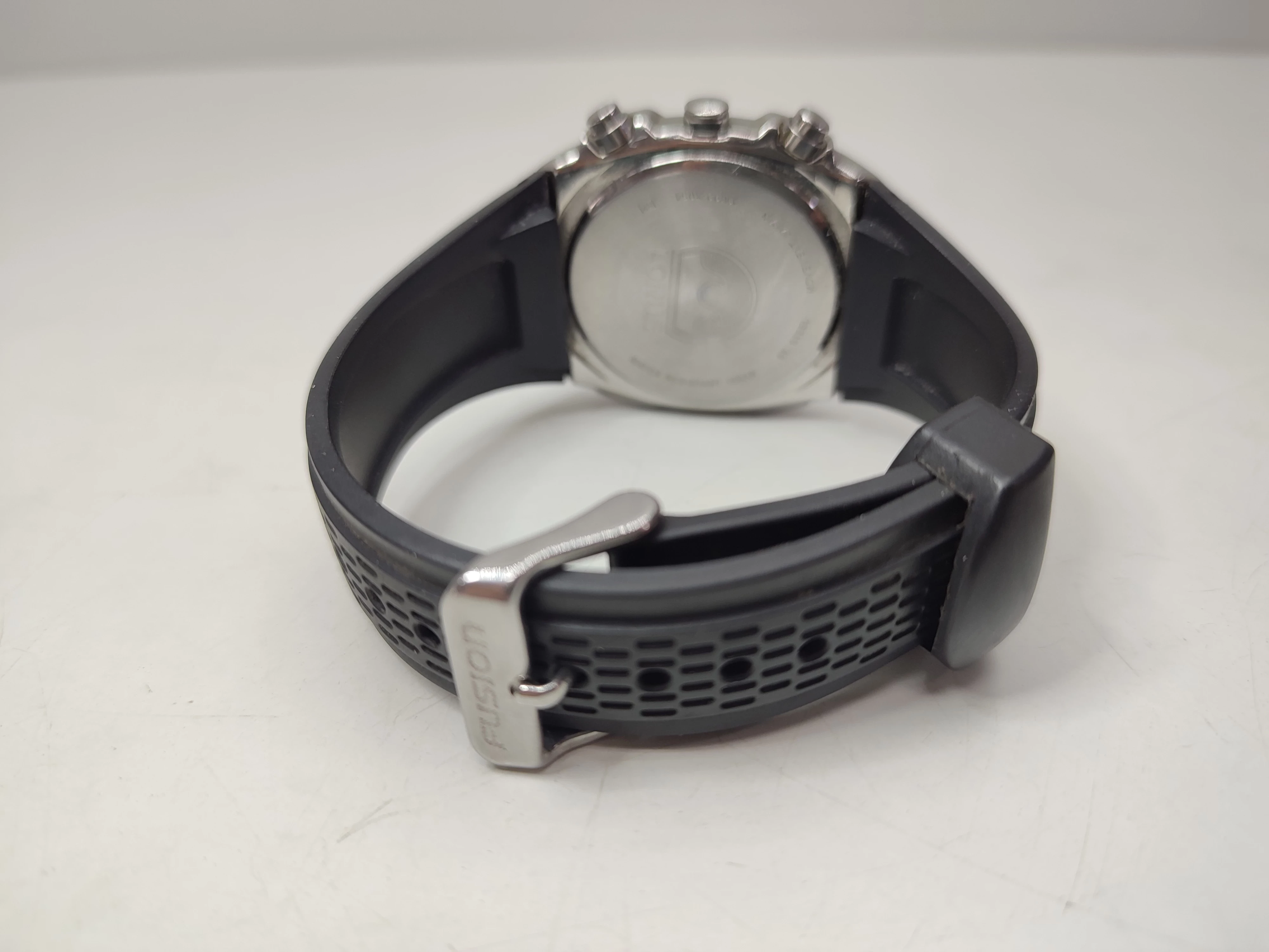 zegarek-lorus-na-pasku-fusion-typ-nareczny