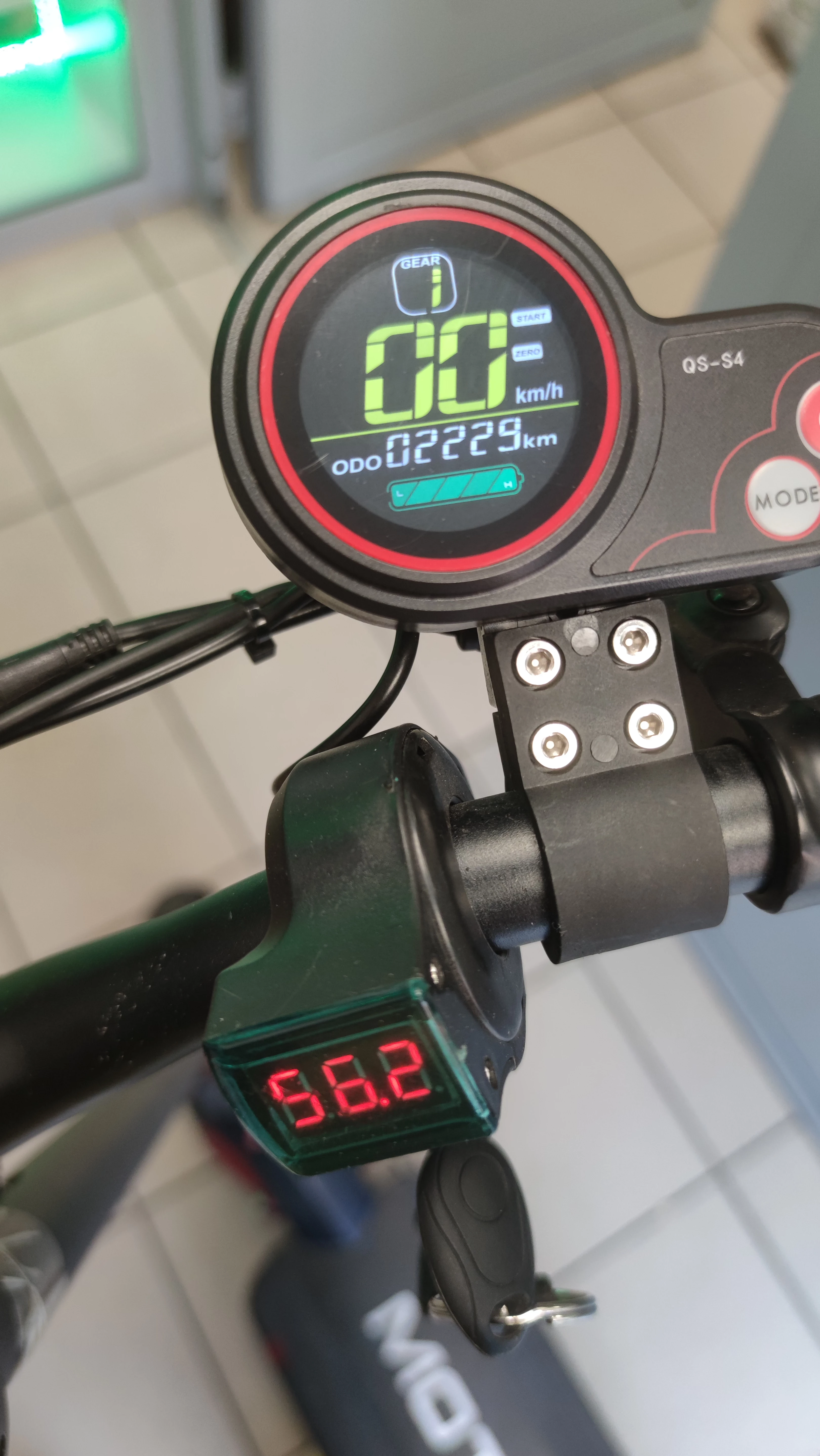 hulajnoga-elektryczna-motus-10-sport-pro-lg-stan-uzywany