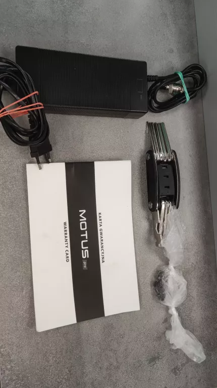 hulajnoga-elektryczna-motus-10-sport-pro-lg-wysokosc-kierownicy-1