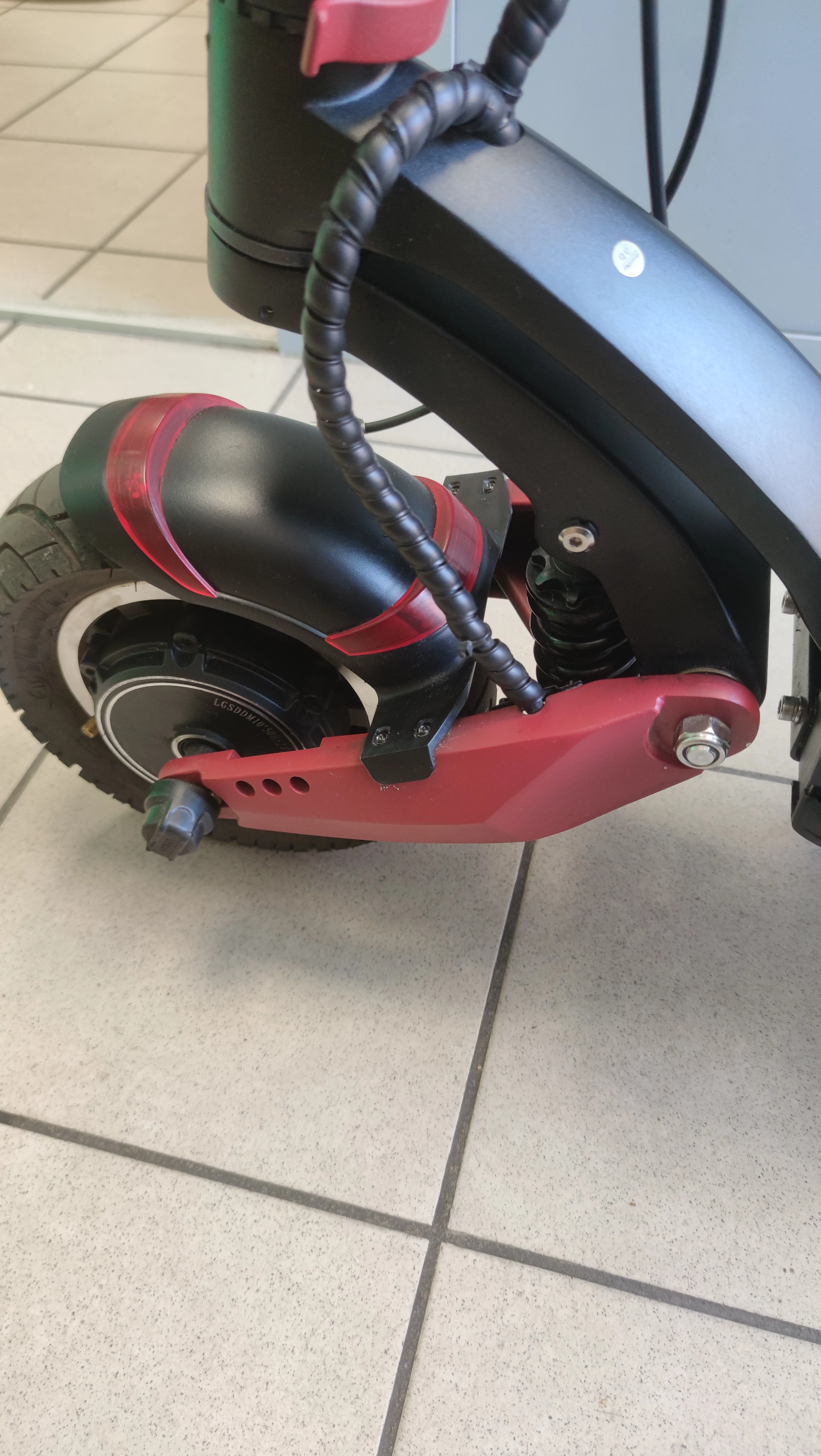 hulajnoga-elektryczna-motus-10-sport-pro-lg-kolor-czarny