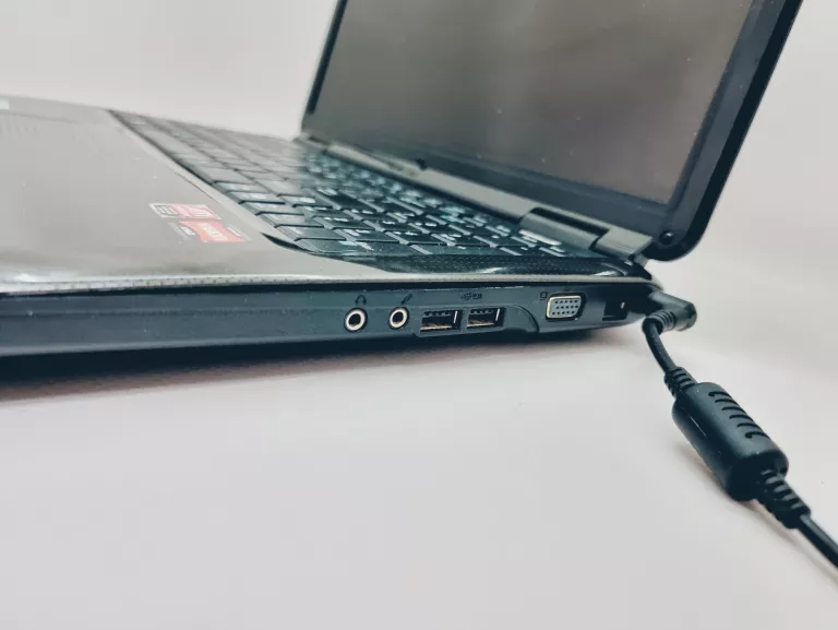 LAPTOP ASUS PRO5DIN WIN 10/1TB/4GB/AMD ATHLON X2
