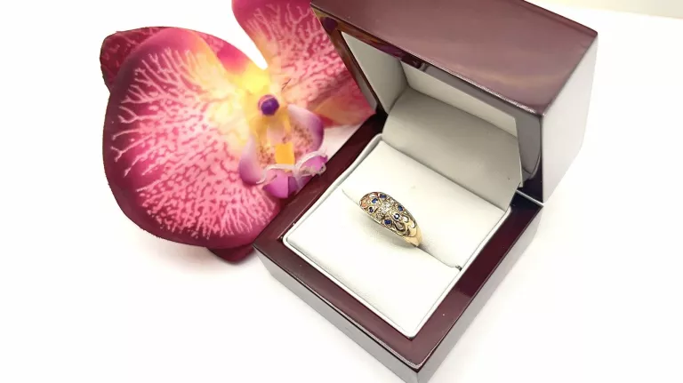 piekny-zloty-pierscionek-218-585-pekniety-material-zloto