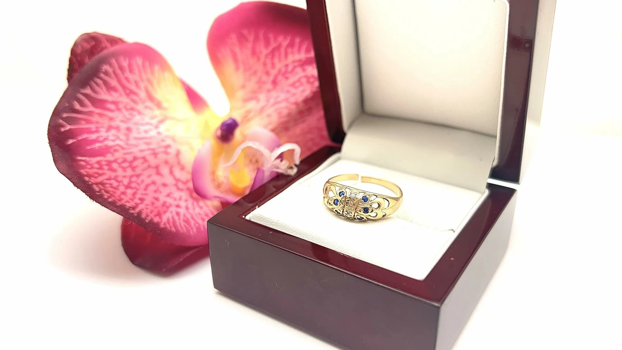 piekny-zloty-pierscionek-218-585-pekniety-stan-uzywany