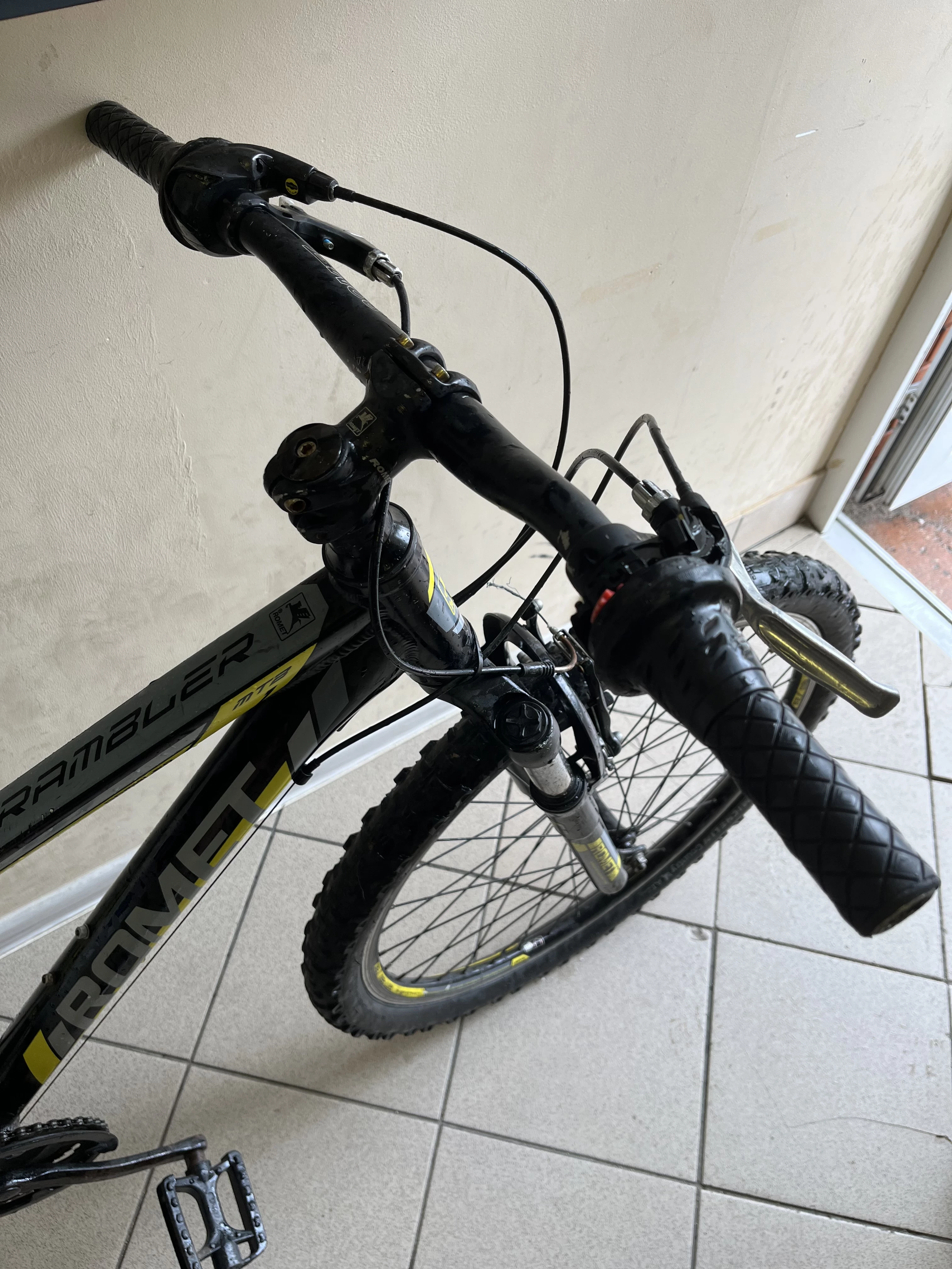 rower-mtb-romet-rambler-26-material-ramy-179-1