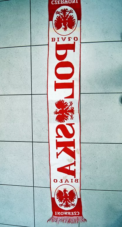 szalik-polska-bialo-czerwoni-dlugosc-142